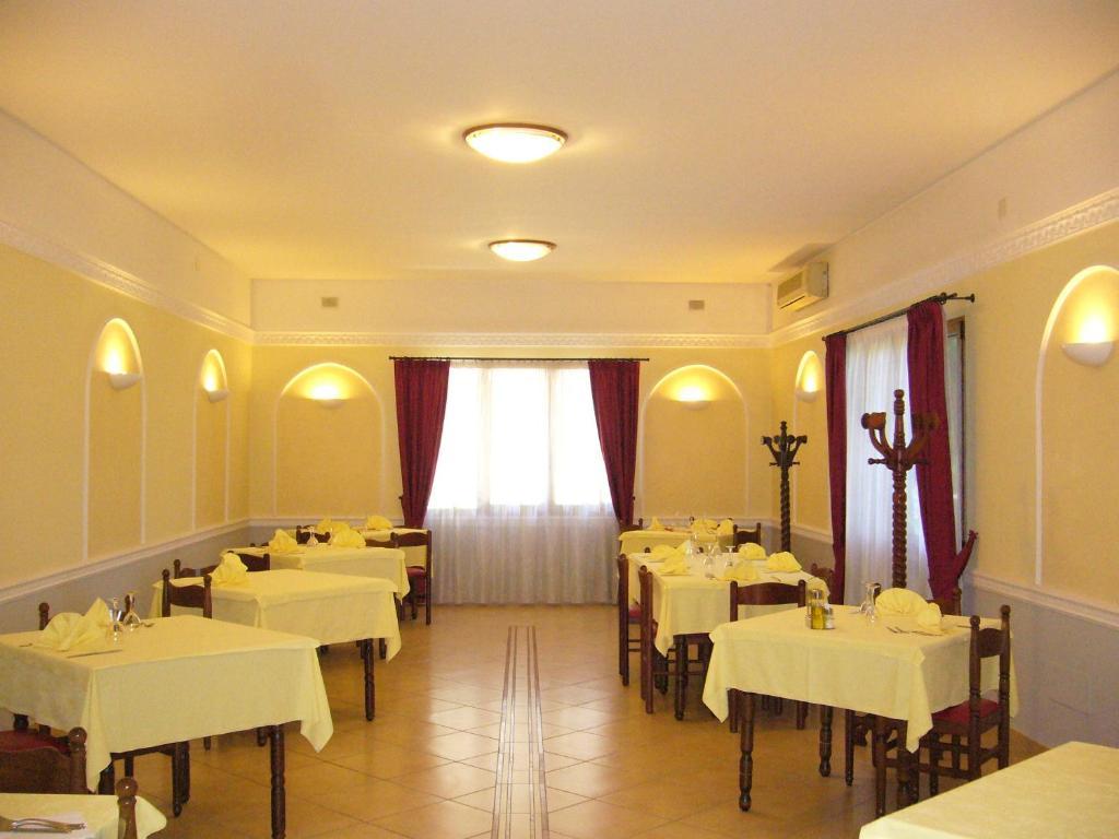 Locanda Zabotto Campagna Lupia Exterior photo
